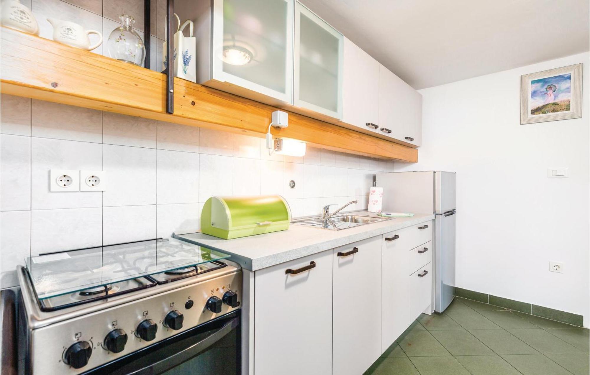 1 Bedroom Gorgeous Apartment In 로브란 외부 사진