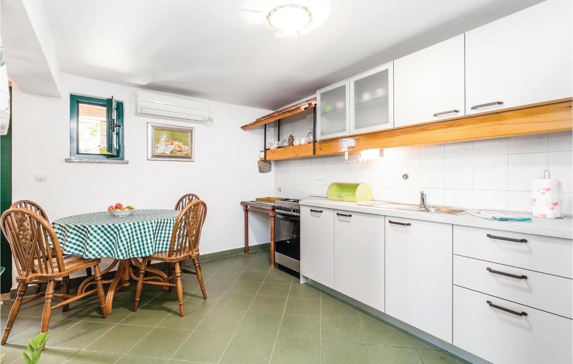 1 Bedroom Gorgeous Apartment In 로브란 외부 사진